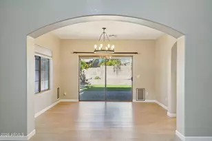 15948 W Mauna Loa Ln, Surprise, AZ 85379 - Photo 6