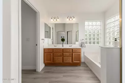 285 W Goldfinch Way, Chandler, AZ 85286 - Photo 10