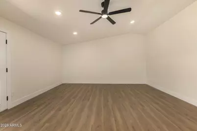 6929 W Monte Vista Road, Phoenix, AZ 85035 - Photo 10