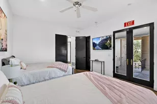 8812 E Palm Ln, Mesa, AZ 85207 - Photo 46