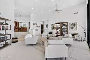 8812 E Palm Ln, Mesa, AZ 85207 - Photo 16