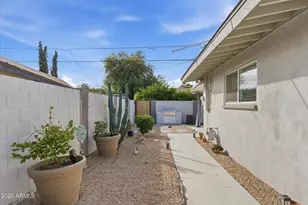 3929 E Mercer Ln, Phoenix, AZ 85028 - Photo 24