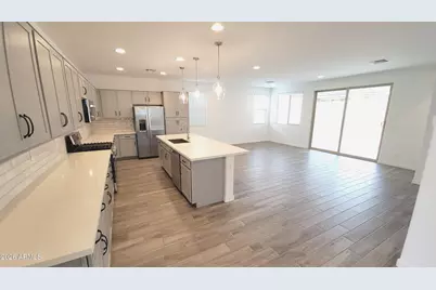 14818 W Gray Fox Trail, Surprise, AZ 85387 - Photo 8