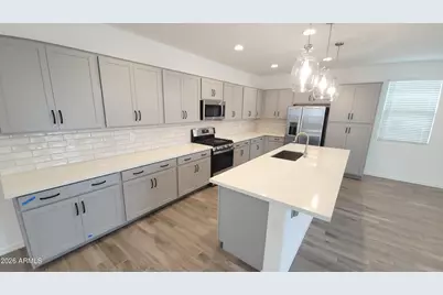 14818 W Gray Fox Trail, Surprise, AZ 85387 - Photo 10