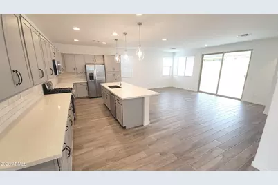 14818 W Gray Fox Trail, Surprise, AZ 85387 - Photo 10