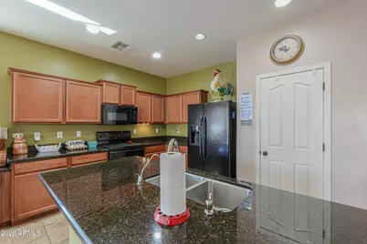 1766 N Wildflower Lane, Casa Grande, AZ 85122 - Photo 12