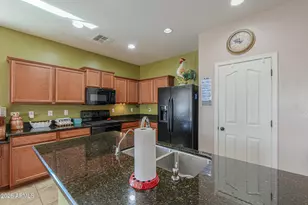 1766 N Wildflower Ln, Casa Grande, AZ 85122 - Photo 12