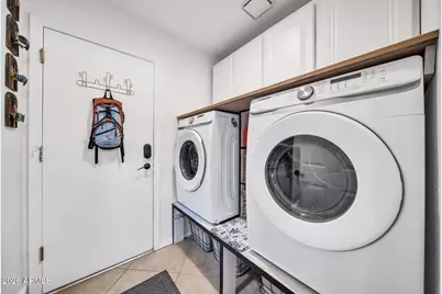 8342 W Seldon Lane, Peoria, AZ 85345 - Photo 18