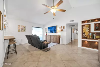 8342 W Seldon Lane, Peoria, AZ 85345 - Photo 6