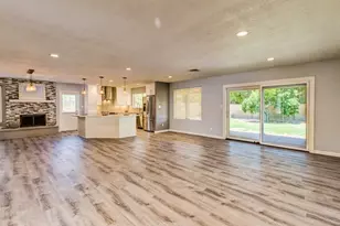 11112 N 106th St, Scottsdale, AZ 85259 - Photo 2