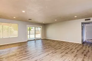 11112 N 106th St, Scottsdale, AZ 85259 - Photo 8