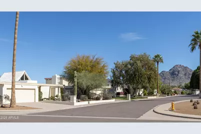 1302 E Nicolet Avenue, Phoenix, AZ 85020 - Photo 2