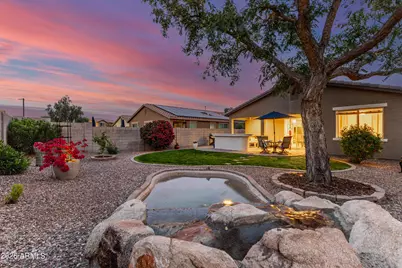 18124 W Ivy Lane, Surprise, AZ 85388 - Photo 8