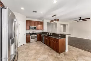 11249 N 161st Ave, Surprise, AZ 85379 - Photo 2