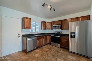 481 N Sunset Dr, Chandler, AZ 85225 - Photo 10