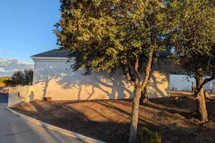 568 N Las Flores Dr, Oracle, AZ 85623 - Photo 26