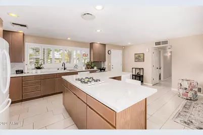 47 E Royal Palm Road, Phoenix, AZ 85020 - Photo 12