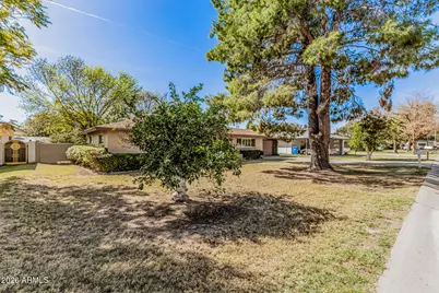 47 E Royal Palm Road, Phoenix, AZ 85020 - Photo 4