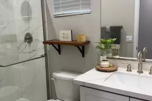 10306 W Deanna Dr, Peoria, AZ 85382 - Photo 10