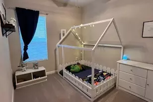 10306 W Deanna Dr, Peoria, AZ 85382 - Photo 12