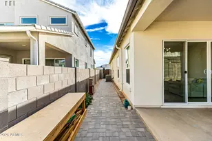 10306 W Deanna Dr, Peoria, AZ 85382 - Photo 26