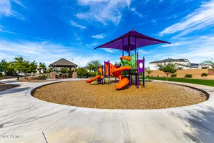 10306 W Deanna Dr, Peoria, AZ 85382 - Photo 30