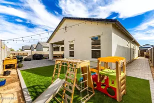 10306 W Deanna Dr, Peoria, AZ 85382 - Photo 28