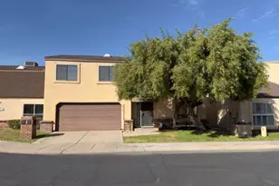 2518 E Shaw Butte Dr, Phoenix, AZ 85028 - Photo 2