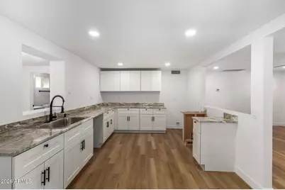 11046 N 18th Drive, Phoenix, AZ 85029 - Photo 4