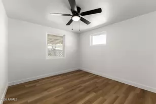 11046 N 18th Dr, Phoenix, AZ 85029 - Photo 10