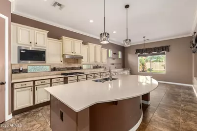 19408 W Pasadena Avenue, Litchfield Park, AZ 85340 - Photo 10