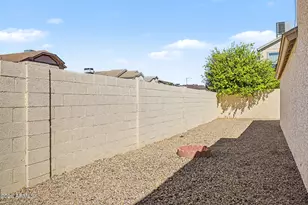 406 E Taro Ln, Phoenix, AZ 85024 - Photo 28