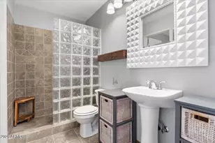 8422 N Central Ave, Phoenix, AZ 85020 - Photo 28