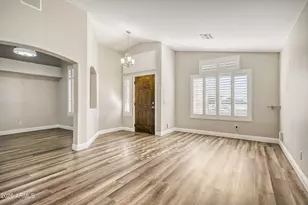 10848 W Louise Dr, Sun City, AZ 85373 - Photo 6