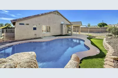 10848 W Louise Drive, Sun City, AZ 85373 - Photo 28