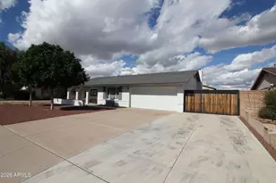 1924 E Fremont Dr, Tempe, AZ 85282 - Photo 2