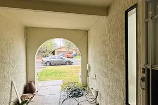 6749 N 31st Ln, Phoenix, AZ 85017 - Photo 2