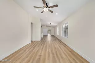 31130 N Claridge Cir, San Tan Valley, AZ 85143 - Photo 8