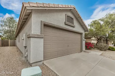 31130 N Claridge Circle, San Tan Valley, AZ 85143 - Photo 4