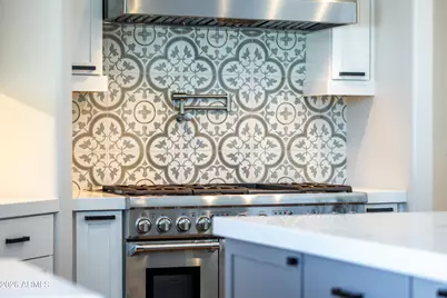 7130 E Belmont Avenue, Paradise Valley, AZ 85253 - Photo 16