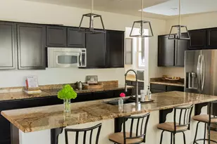 16045 W Almeria Rd, Goodyear, AZ 85395 - Photo 8