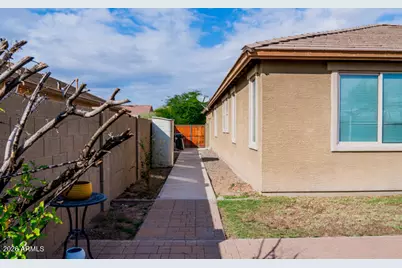 16045 W Almeria Road, Goodyear, AZ 85395 - Photo 14