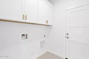 32018 N Ash St, Wittmann, AZ 85361 - Photo 10