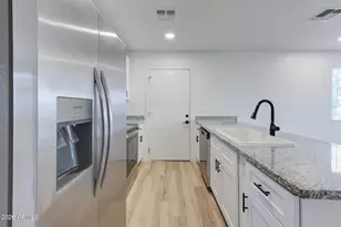 3153 W Sweetwater Ave, Phoenix, AZ 85029 - Photo 4