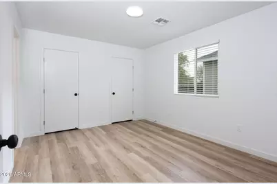 3153 W Sweetwater Avenue, Phoenix, AZ 85029 - Photo 8