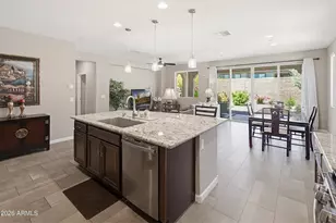 13314 W Milton Dr, Peoria, AZ 85383 - Photo 8