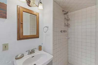 940 E Berridge Lane, Phoenix, AZ 85014 - Photo 20