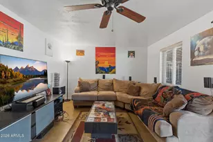 940 E Berridge Ln, Phoenix, AZ 85014 - Photo 4