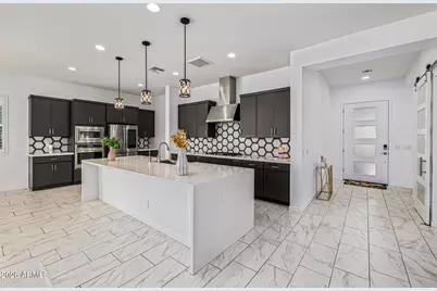 22106 N 59th Way, Phoenix, AZ 85054 - Photo 16