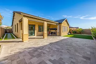 22106 N 59th Wy, Phoenix, AZ 85054 - Photo 38